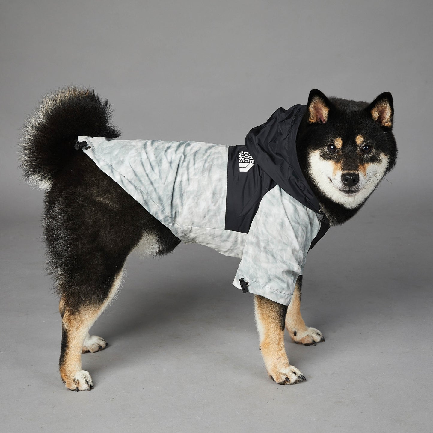 The Dog Face Windproof and Rainproof New Dog Large Dog Raincoat in the North, Dog Pet Cool Jacket